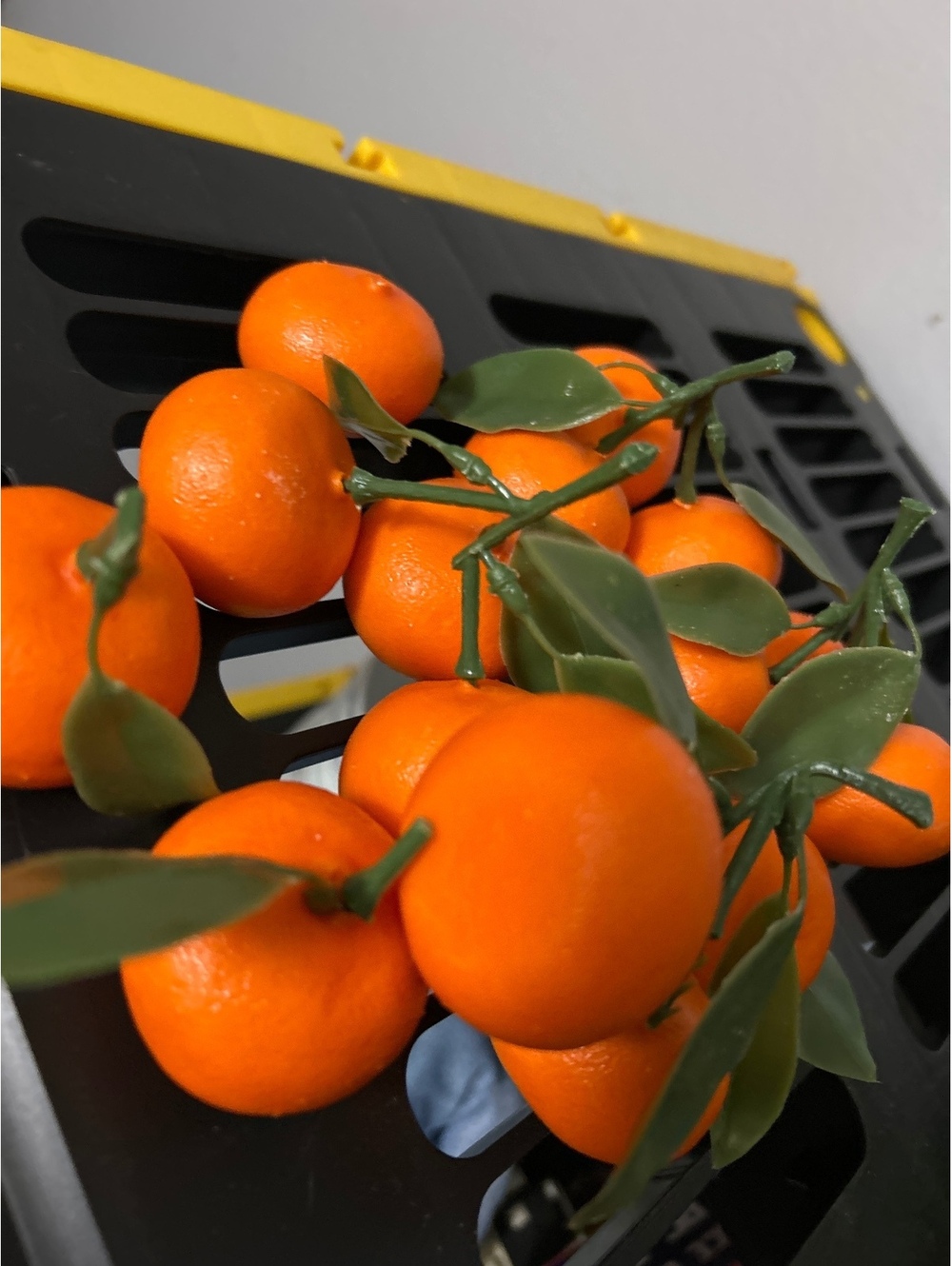 Miniature decorative tangerines